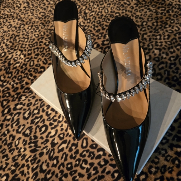 Shoes - Picture 5 of 5